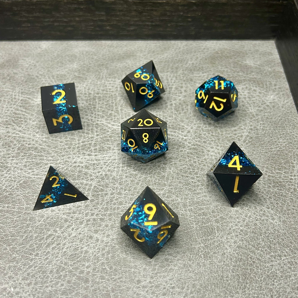 Shadow Spark Dice - DND Dice Zwart met Glitters