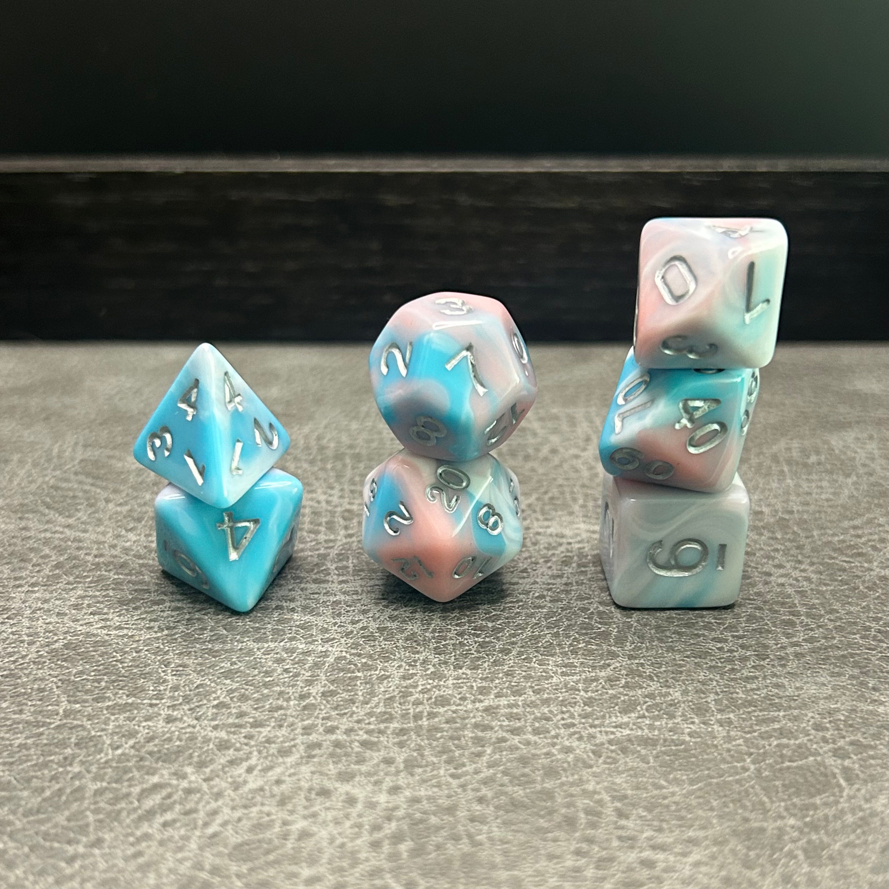 Pastel Dream Dice - DND Dice Blauw Roze
