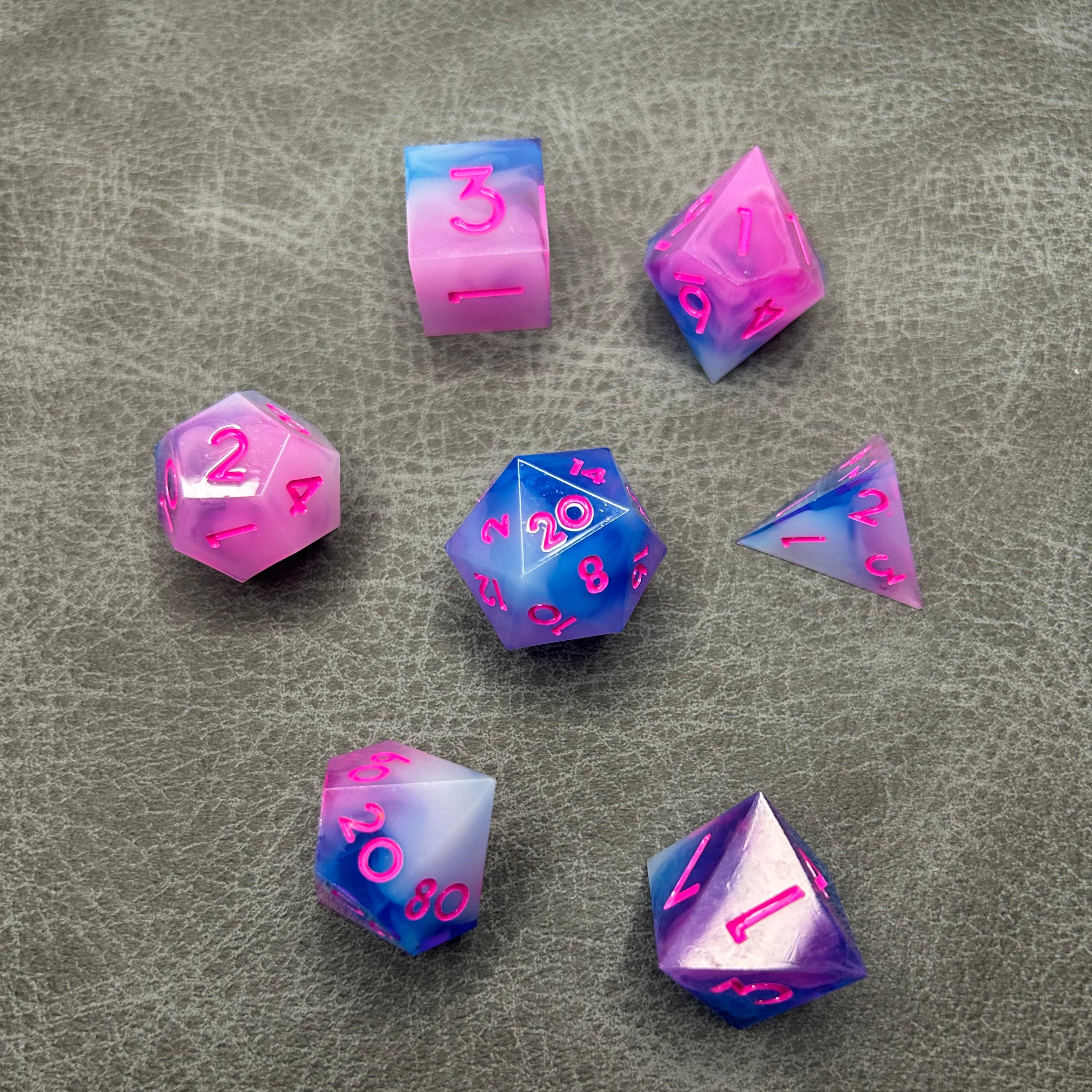 Cotton Candy Dice - 7-delige DND Dobbelstenen Pastel Roze Blauw