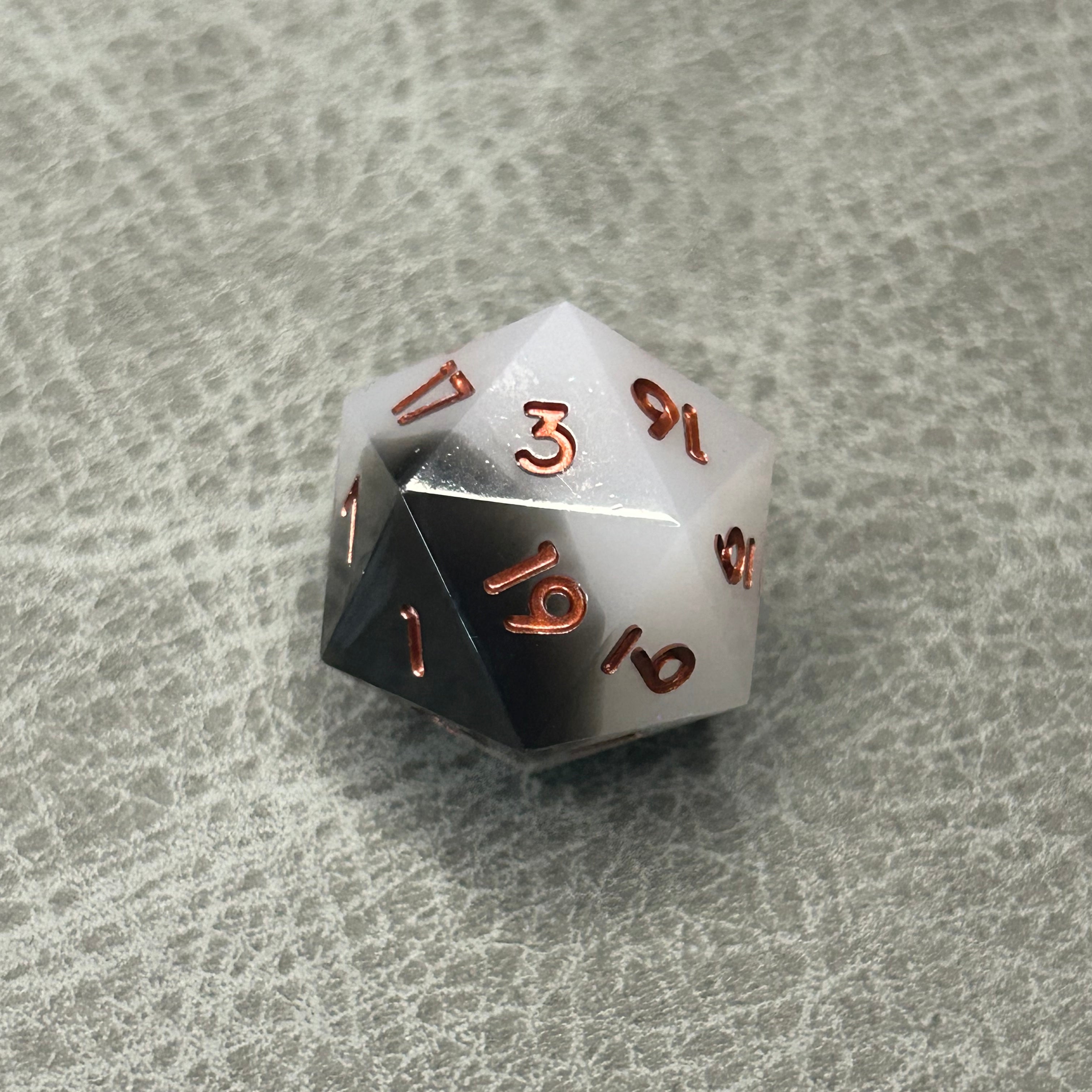 Midnight Dice - 7-delige DND Dobbelstenen Zwart Wit